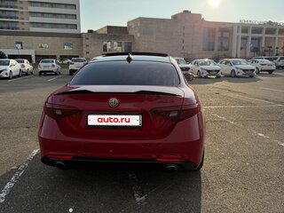 2020 Alfa Romeo Giulia II (952) Рестайлинг, красный, 3150000 рублей, вид 3