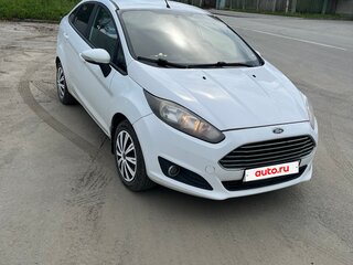 2015 Ford Fiesta Mk6 Рестайлинг, белый, 785000 рублей, вид 2