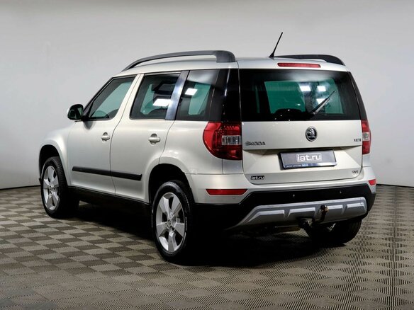 2015 Skoda Yeti I Рестайлинг, серебристый - вид 6
