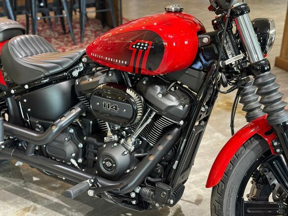 2023 Harley-Davidson Street Bob, красный, 1940000 рублей - вид 6