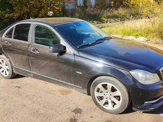 2011 Mercedes-Benz C-Класс 200 III (W204) Рестайлинг, чёрный, 1030000 рублей, вид 2