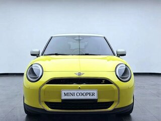 2025 Mini Hatch Cooper Electric SE IV (F65/F66/J01), жёлтый, 5590000 рублей, вид 2