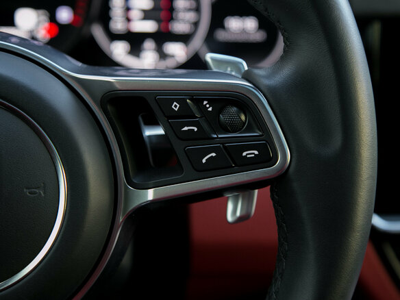 2018 Porsche Cayenne III, белый - вид 17
