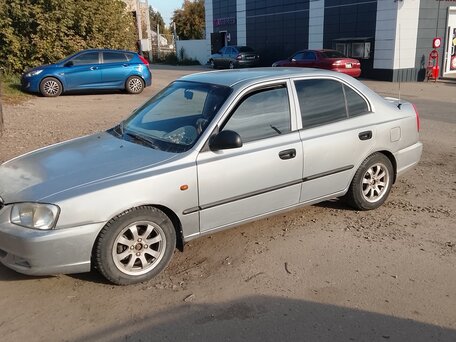 2004 Hyundai Accent ТагАЗ II, серебристый, 215000 рублей, вид 4