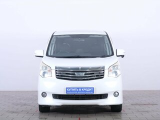 2010 Toyota Noah II (R70), белый, 1159000 рублей, вид 2