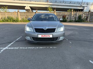 2011 Skoda Octavia DSG7 II (A5) Рестайлинг, серый, 650000 рублей, вид 1