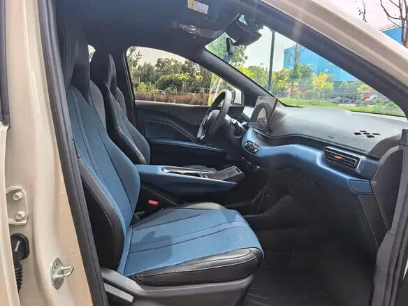 2025 BYD Seagull 38.88 kWh I Рестайлинг, бежевый - вид 17