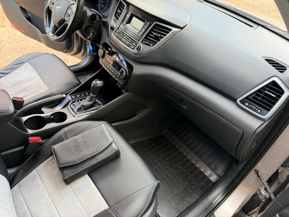 2016 Hyundai Tucson III, серый - вид 9