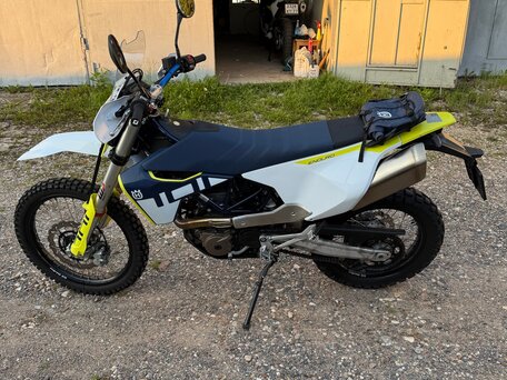 2023 Husqvarna 701 Enduro, белый, 1200000 рублей, вид 3