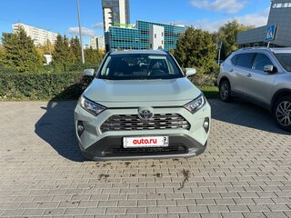 2019 Toyota RAV4 V (XA50), коричневый, 3500000 рублей, вид 1