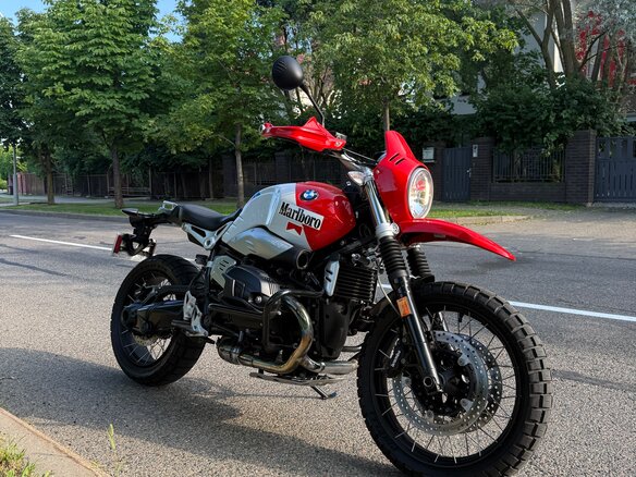 2017 BMW R Nine T, красный, 850000 рублей - вид 1