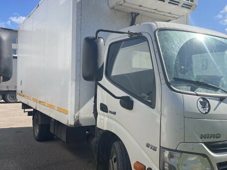 2019 Hino Series 300 (Dutro), белый, 2300000 рублей, вид 2