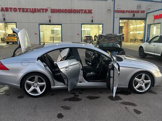 2005 Mercedes-Benz CLS 350 I (C219), серебристый, 1300000 рублей, вид 2