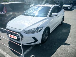 Hyundai Elantra VI (AD)