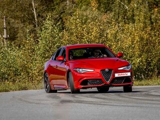 2017 Alfa Romeo Giulia Quadrifoglio II (952), красный, 4600000 рублей, вид 2