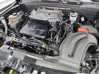 2023 Chevrolet TrailBlazer III Рестайлинг, чёрный, 1850000 рублей, вид 5