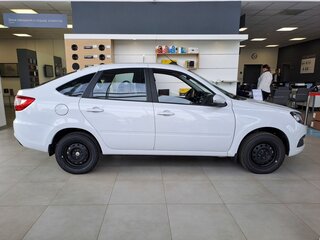 2026 Lada (ВАЗ) Granta I Рестайлинг, белый, 1008900 рублей, вид 5