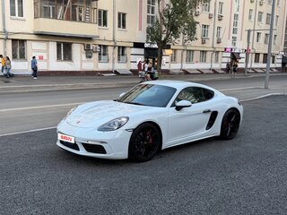 2021 Porsche Cayman S III 718 (982), белый, 8900000 рублей, вид 2