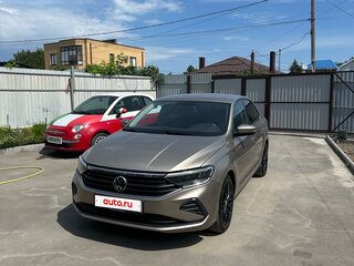 2020 Volkswagen Polo VI, коричневый, 1600000 рублей, вид 2