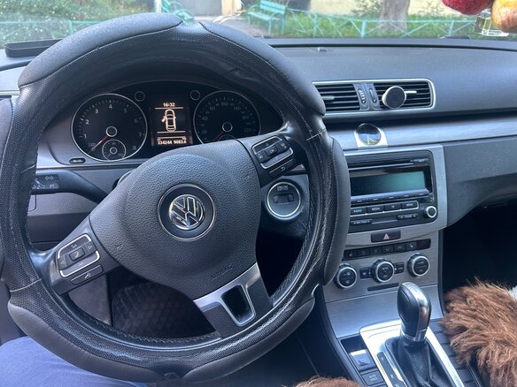 2012 Volkswagen Passat B7, коричневый, 700000 рублей - вид 16
