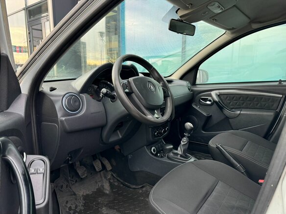 2015 Renault Duster I Рестайлинг, белый, 740000 рублей - вид 9