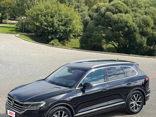 2019 Volkswagen Touareg III, чёрный, 3500000 рублей, вид 5