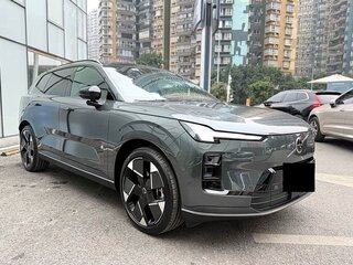 2025 Volvo XC70 III, серебристый, 6480000 рублей, вид 3