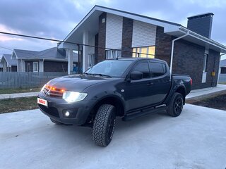 2011 Mitsubishi L200 IV, серый, 1800000 рублей, вид 1