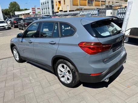 2022 BMW X1 16d sDrive II (F48) Рестайлинг, серый, 2450000 рублей, вид 2