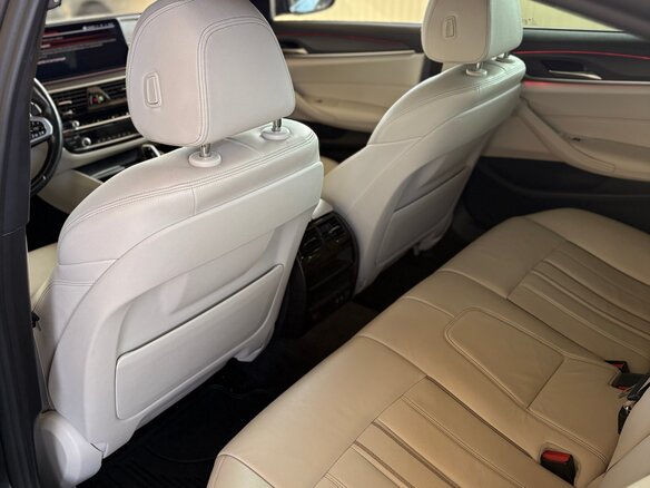 2021 BMW 5 серии 530i xDrive VII (G30/G31/G38) Рестайлинг, серый, 4150000 рублей - вид 20