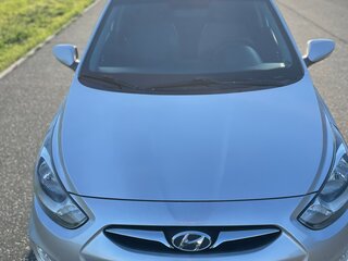 2011 Hyundai Solaris I, серебристый, 935000 рублей, вид 2