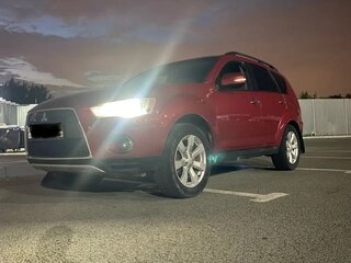 2011 Mitsubishi Outlander II Рестайлинг, красный, 960000 рублей, вид 5