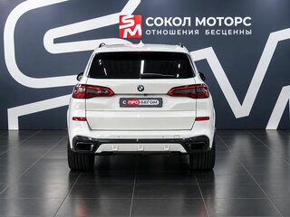 2018 BMW X5 30d IV (G05/G18), белый, 6589900 рублей, вид 4