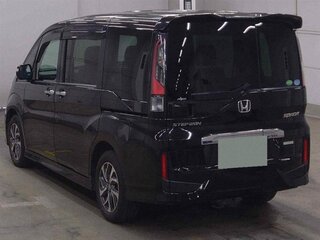 2017 Honda Stepwgn Spada V, чёрный, 1300000 рублей, вид 2