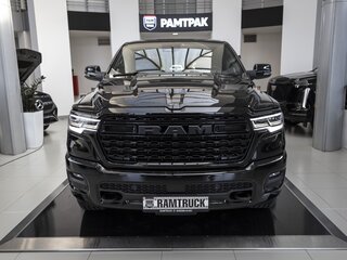 2026 Ram 1500 Crew Cab eTorque V Рестайлинг, чёрный, 13124770 рублей, вид 1
