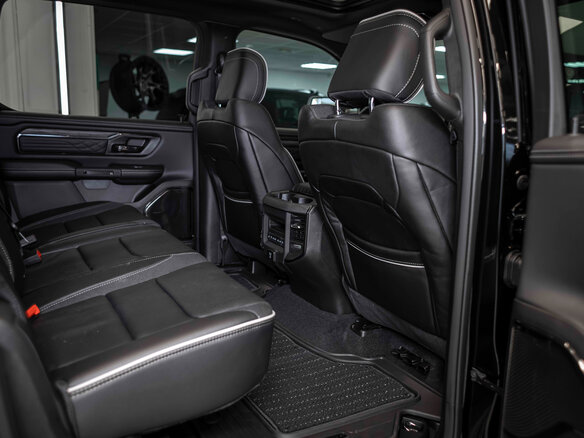 2026 Ram 1500 Crew Cab eTorque V Рестайлинг, чёрный, 12090317 рублей - вид 20