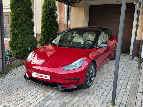 2018 Tesla Model 3 Mid Range I, красный, 2999000 рублей - вид 2