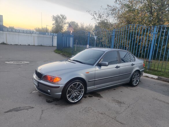 2004 BMW 3 серии 318i IV (E46) Рестайлинг, серый, 880000 рублей - вид 2