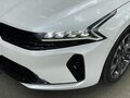 2023 Kia K5 III Рестайлинг, белый - вид 4