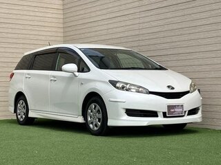 2011 Toyota Wish II, белый, 1045000 рублей, вид 3