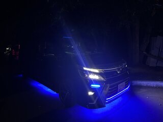2018 Toyota Voxy III (R80) Рестайлинг, чёрный, 2300000 рублей, вид 5