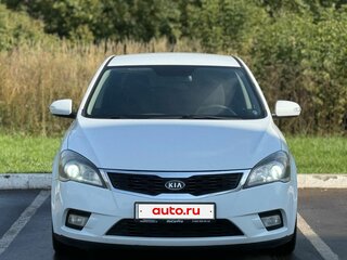 2011 Kia Ceed I Рестайлинг, белый, 640000 рублей, вид 3