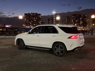 2020 Mercedes-Benz GLE 450 II (V167), белый, 7849000 рублей, вид 4
