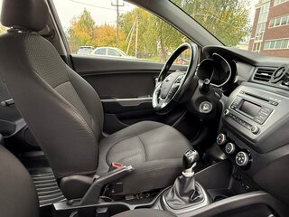 2016 Kia Rio III Рестайлинг, голубой, 924000 рублей, вид 4