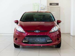2012 Ford Fiesta Mk6, красный, 500000 рублей, вид 2