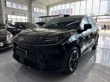 2025 Toyota bZ3X 58.3 kWh, чёрный, 2620000 рублей, вид 1