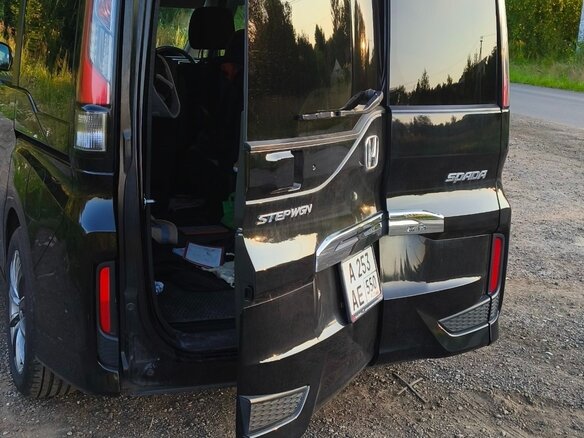 2019 Honda Stepwgn Spada V Рестайлинг, чёрный - вид 4