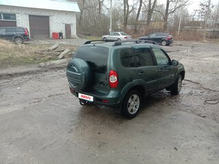 2010 Chevrolet Niva I Рестайлинг, серый, 380000 рублей, вид 5