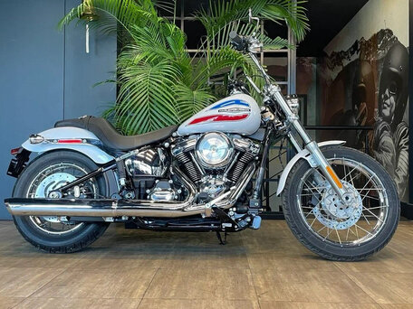 2026 Harley-Davidson Super Glide, белый, 3200000 рублей, вид 2