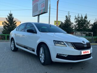 2018 Skoda Octavia III (A7) Рестайлинг, белый, 1999000 рублей, вид 5